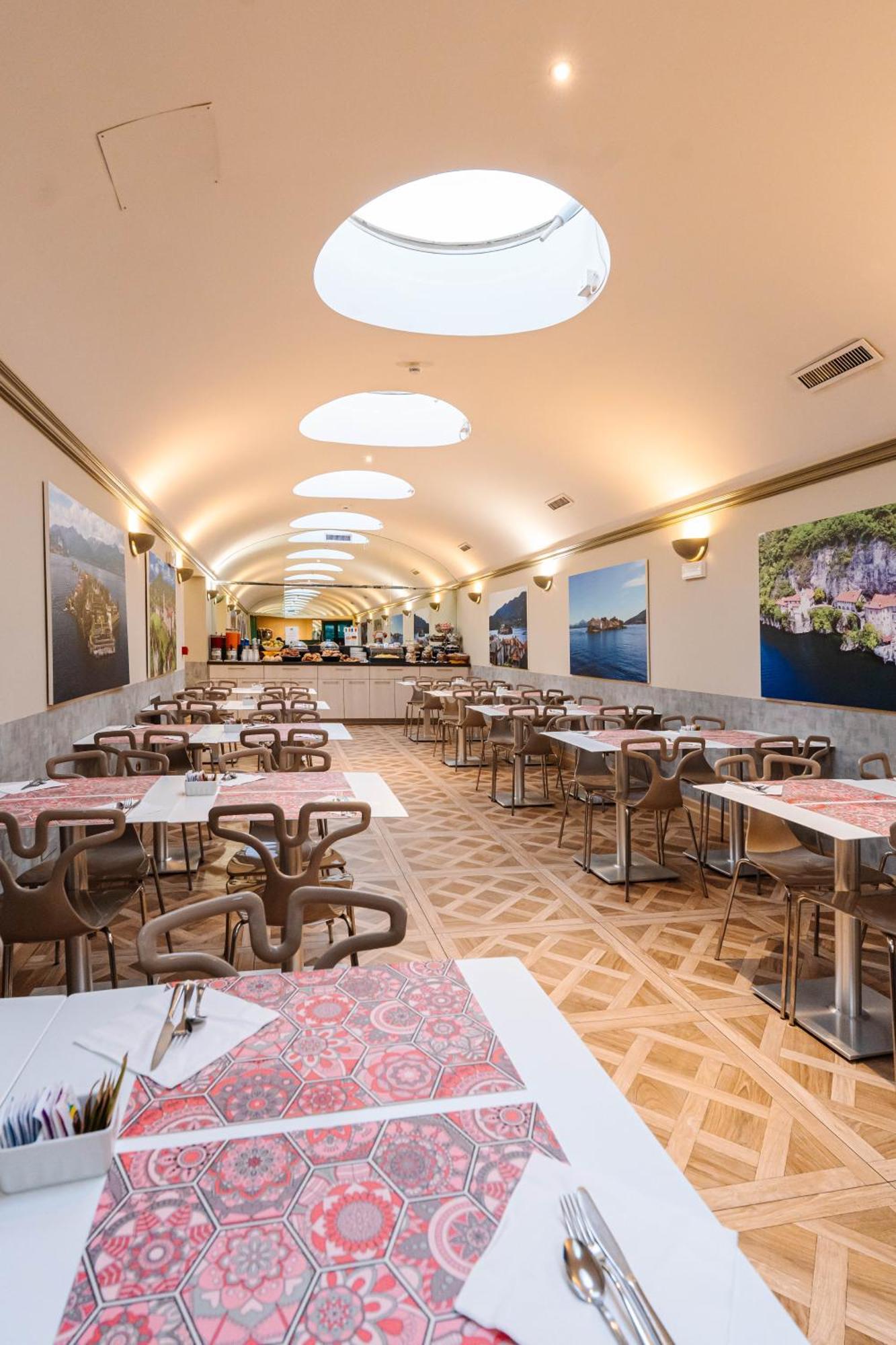 Crystal Hotel Varese Exterior foto